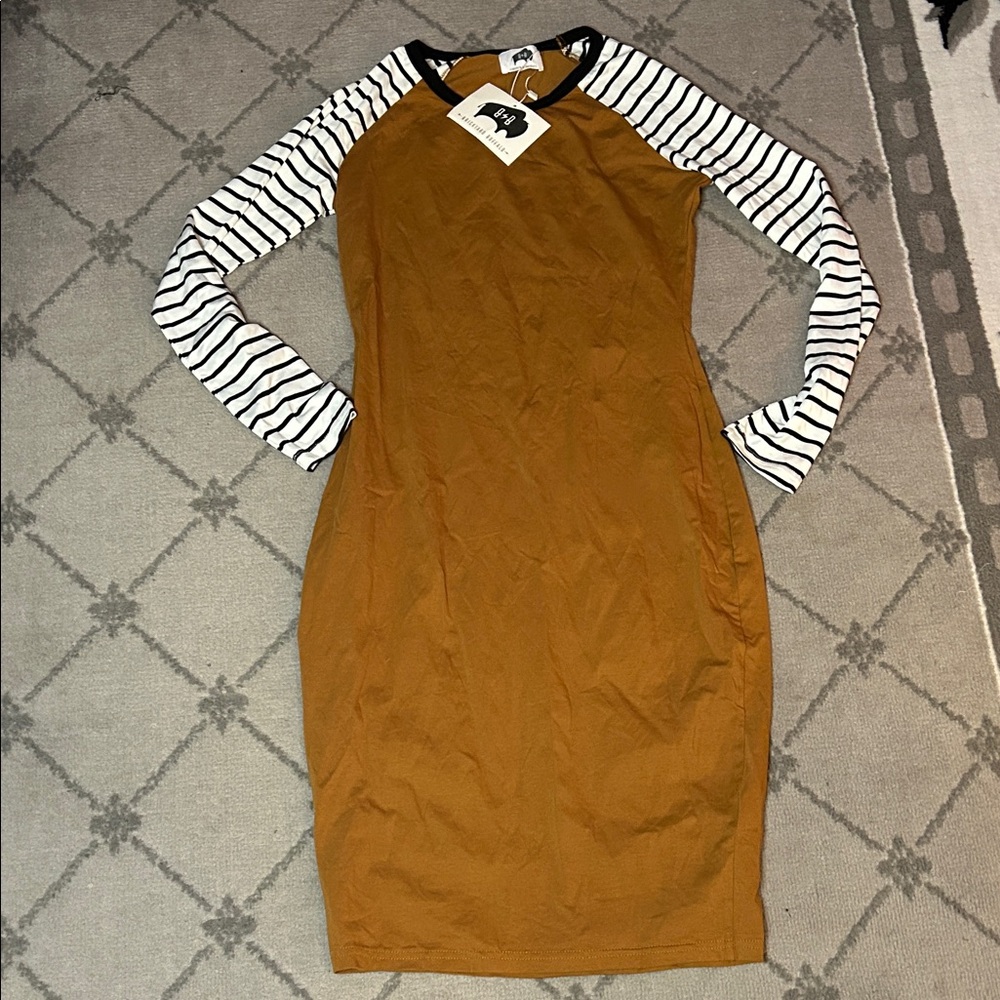 Brickyard Buffalo Long Sleeve Dress with Striped Sleeves